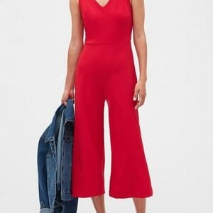 BANANA REPUBLIC RED SLEEVELESS V NECK WIDE LEG JUMPSUIT SIZE 2P
